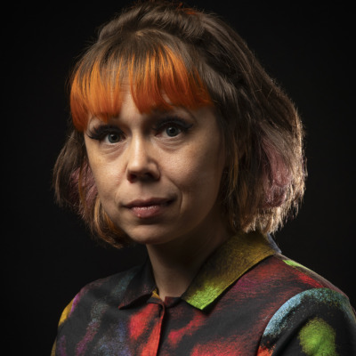 Kirjailija Mari Laaksonen, Aviador kustannus. Kuva: Hannu Jukola